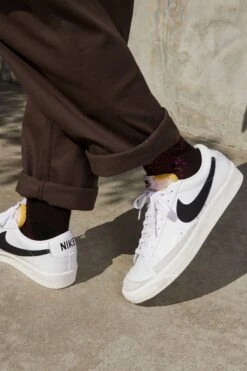 Nike White/Black Blazer Low 77 Vintage Trainers -Tienda Barata Deporte 630300s11