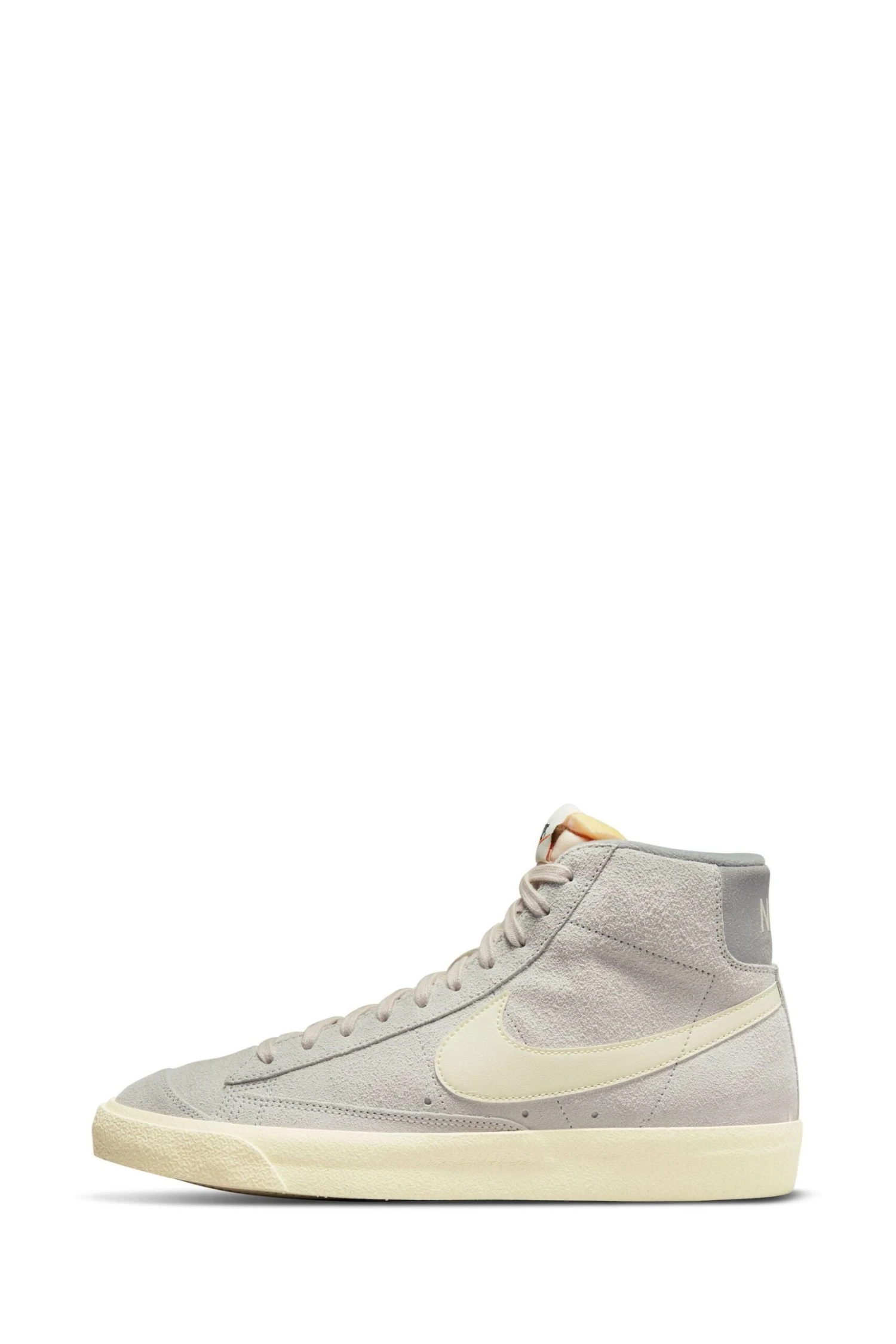 Nike Beige Blazer Mid Premium Trainers 4 Nike Beige Blazer Mid Premium Trainers - Imagen 4