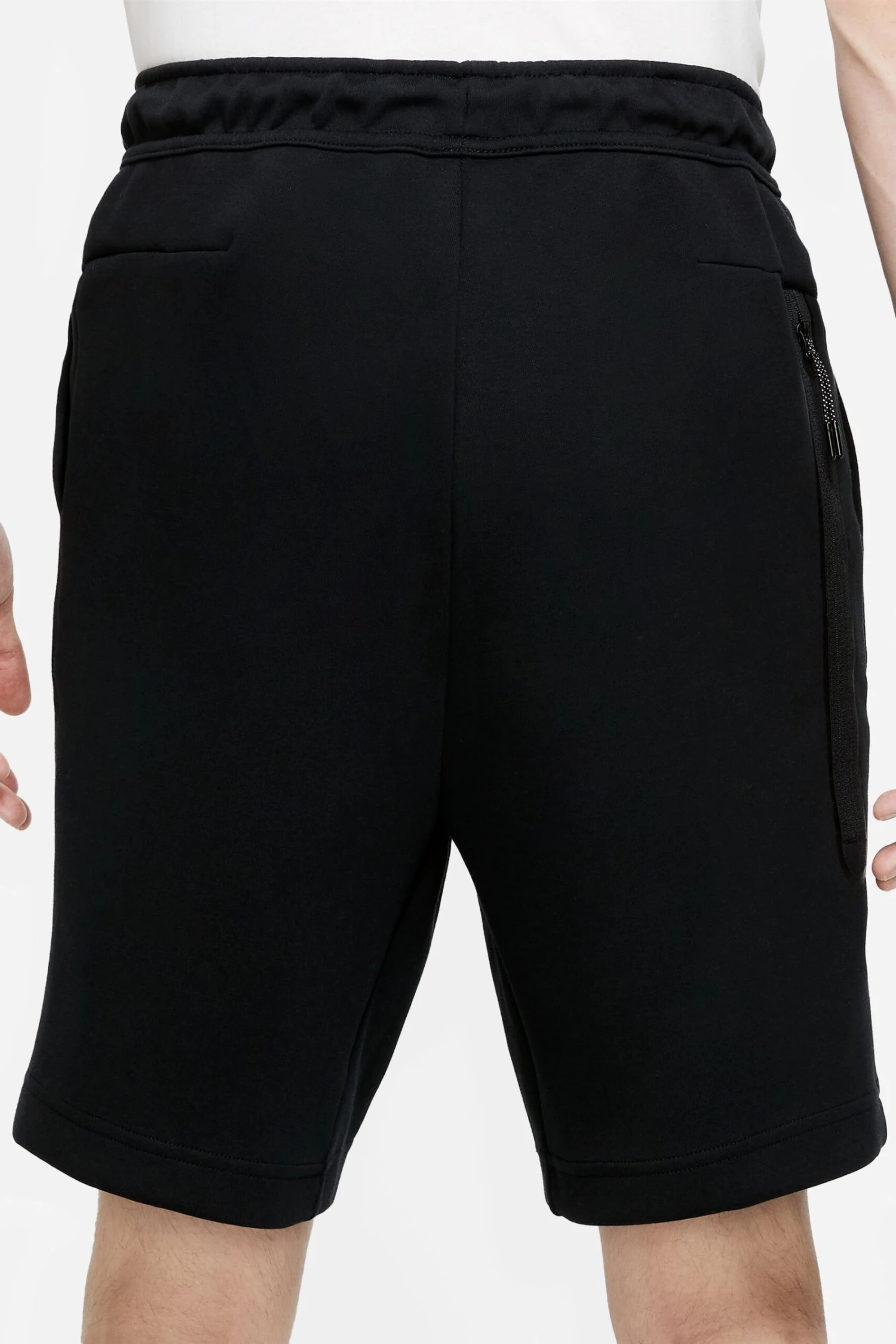 Nike Black Tech Fleece Shorts 2 Nike Black Tech Fleece Shorts - Imagen 2