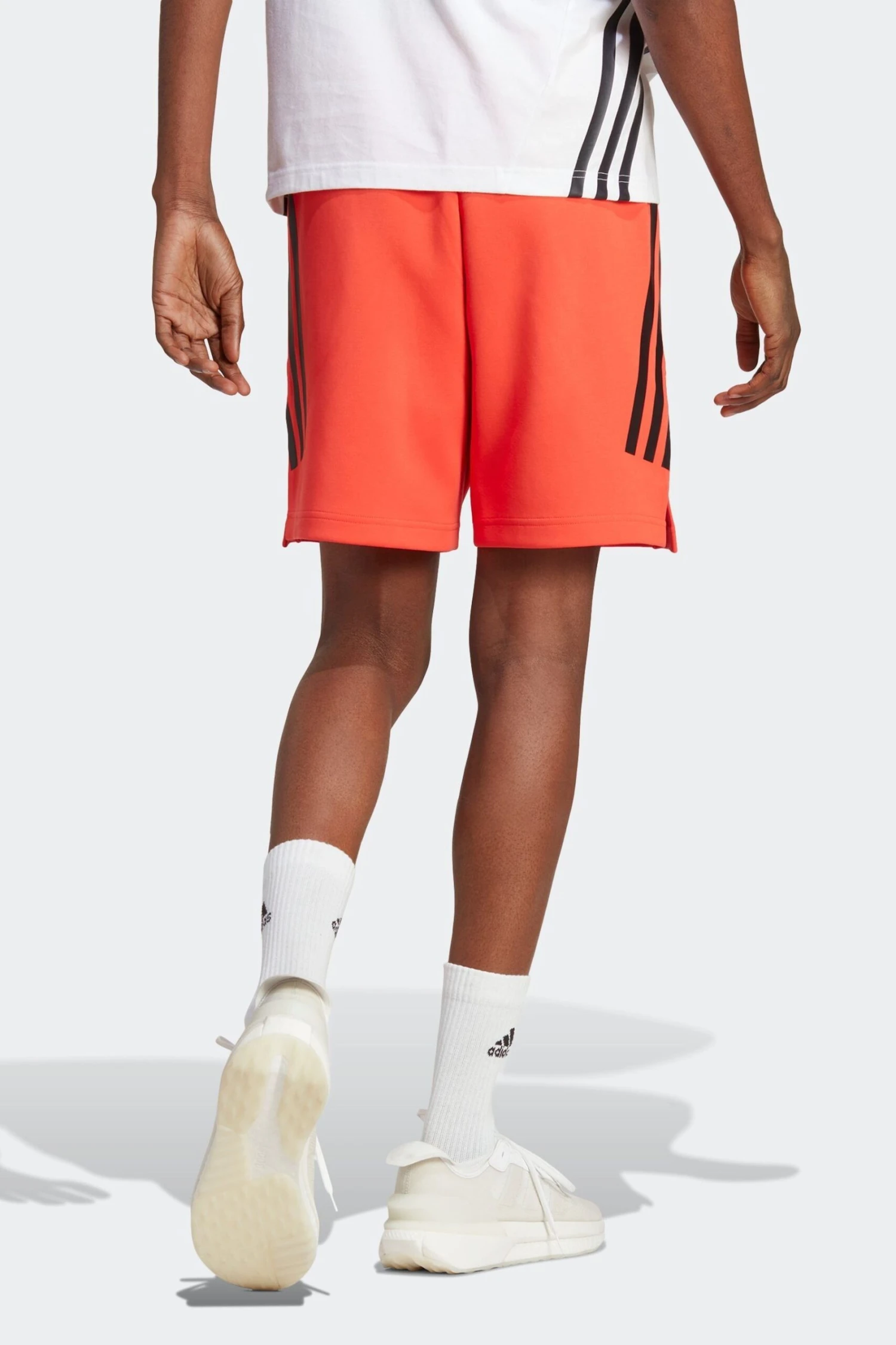 Adidas Red Sportswear Future Icons 3-Stripes Shorts 2 Adidas Red Sportswear Future Icons 3-Stripes Shorts - Imagen 2