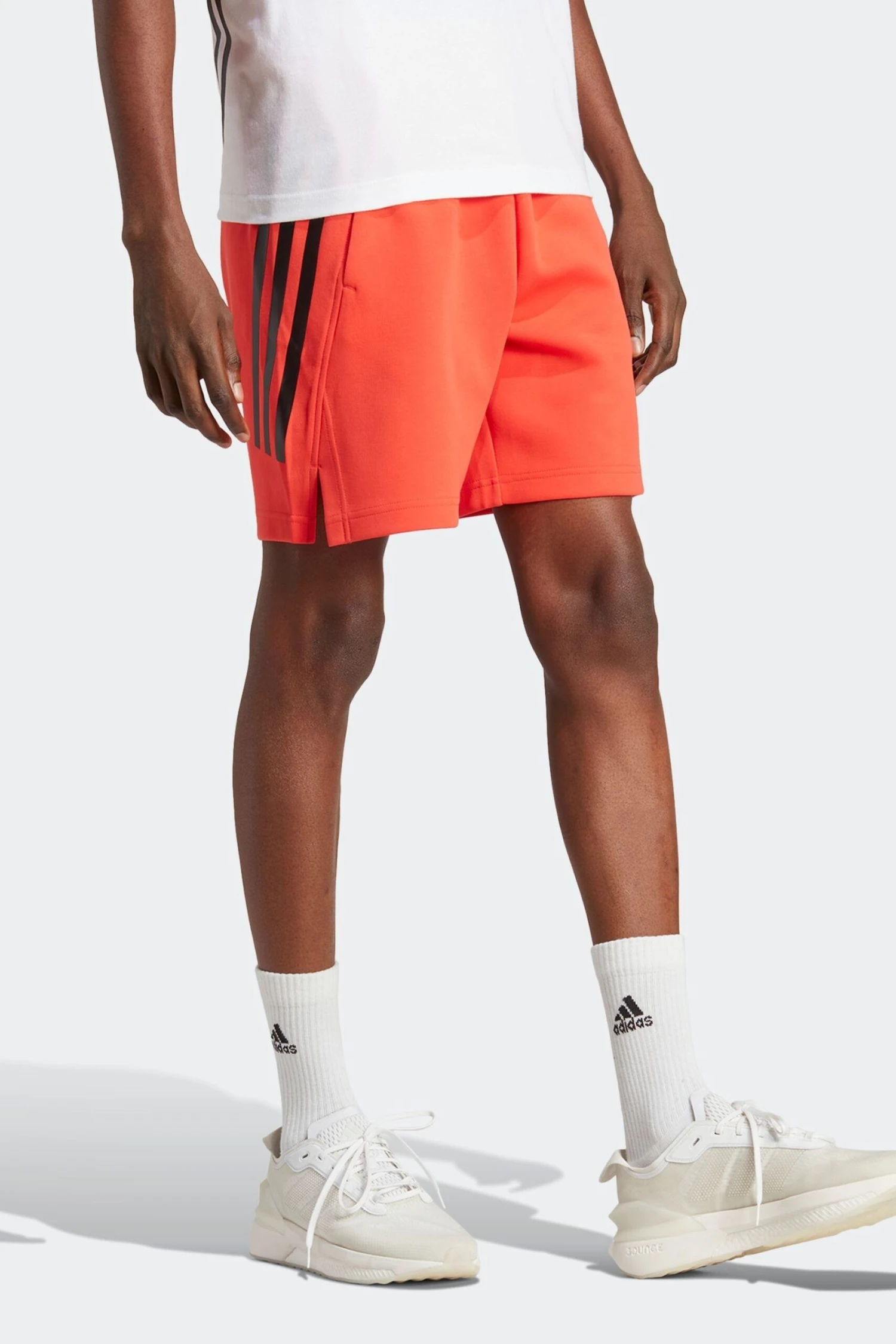 Adidas Red Sportswear Future Icons 3-Stripes Shorts 3 Adidas Red Sportswear Future Icons 3-Stripes Shorts - Imagen 3