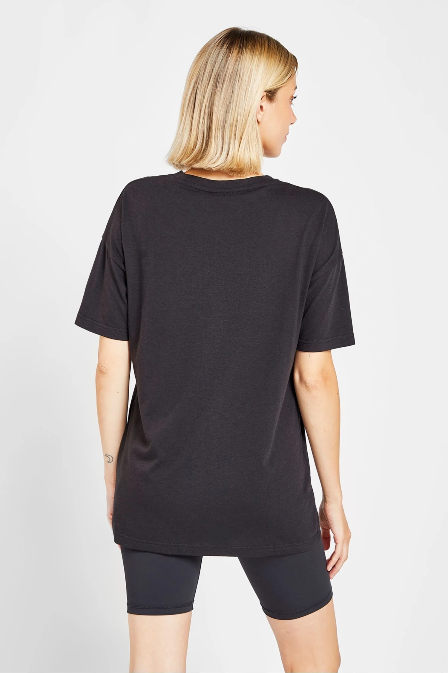 Elle Sport Graphic Black T-Shirt 2 Elle Sport Graphic Black T-Shirt - Imagen 2