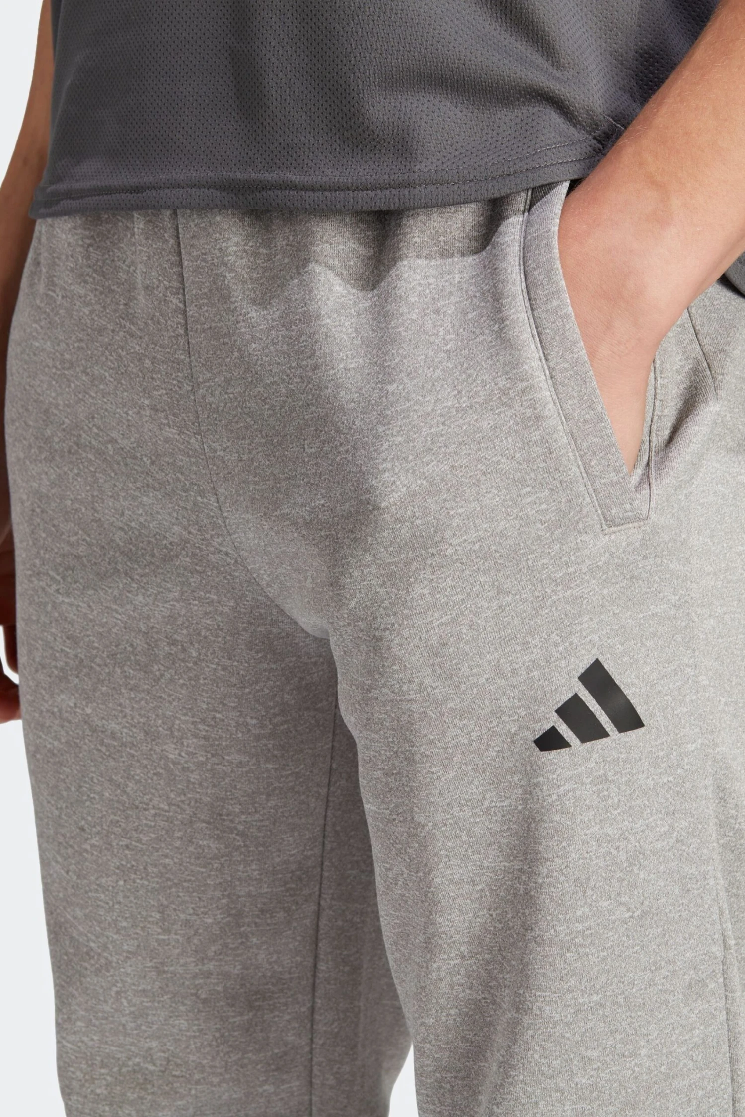 Adidas Grey Performance Game And Go Small Logo Training Tapered Joggers 4 Adidas Grey Performance Game And Go Small Logo Training Tapered Joggers - Imagen 4
