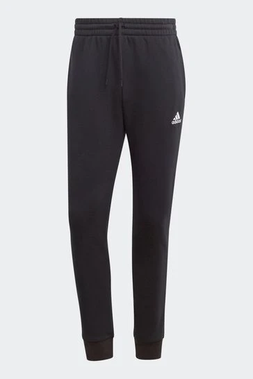 Adidas Black Sportswear Essentials Fleece Tapered Cuffed Shorts-Negro 12 Adidas Black Sportswear Essentials Fleece Tapered Cuffed Shorts-Negro - Imagen 12
