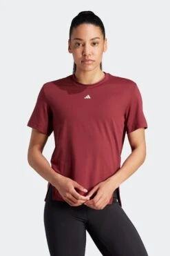 Adidas Red Performance Training Versatile T-Shirt-Rojo