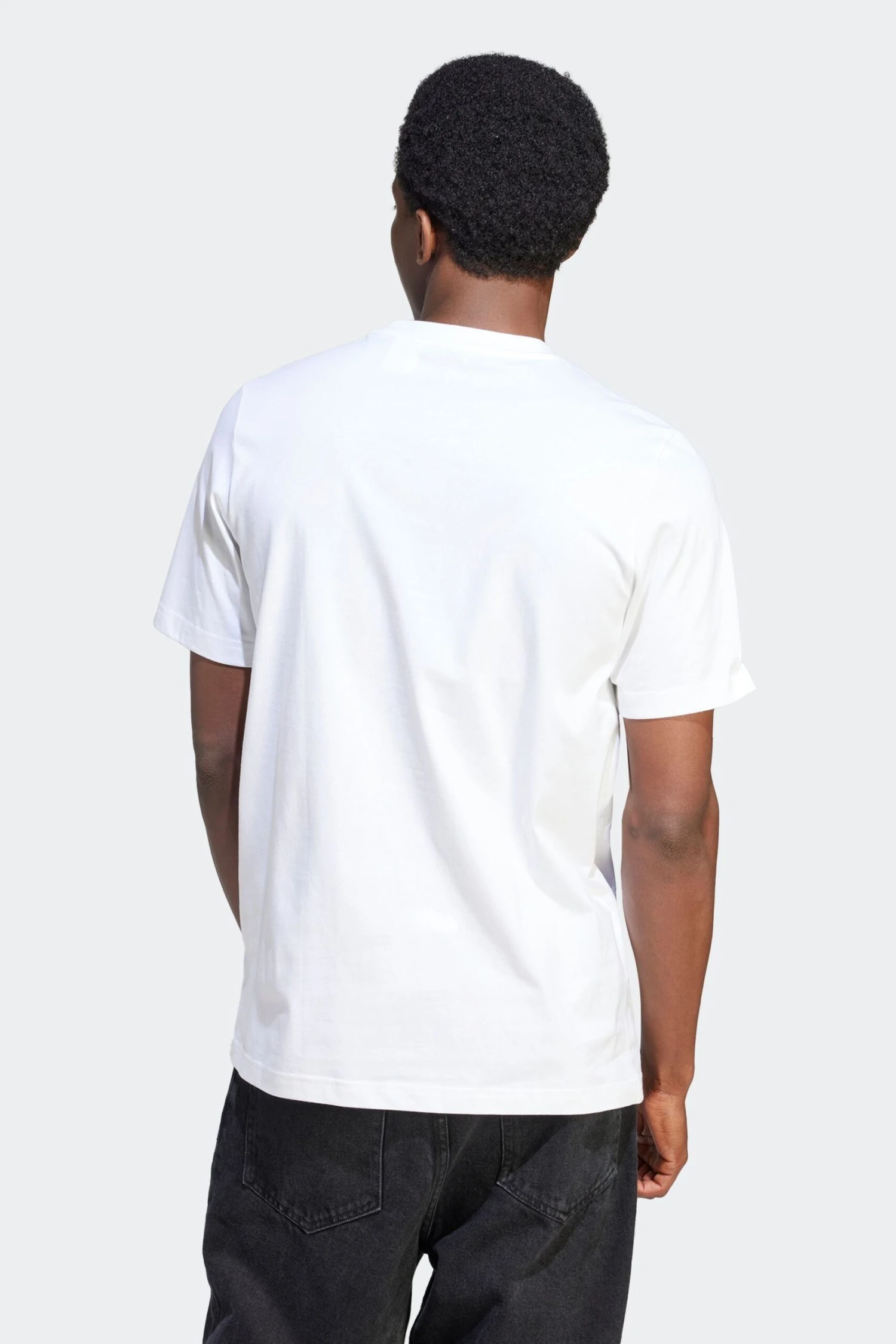 Adidas White Sportswear Tiro Emblem Graphic T-Shirt 2 Adidas White Sportswear Tiro Emblem Graphic T-Shirt - Imagen 2