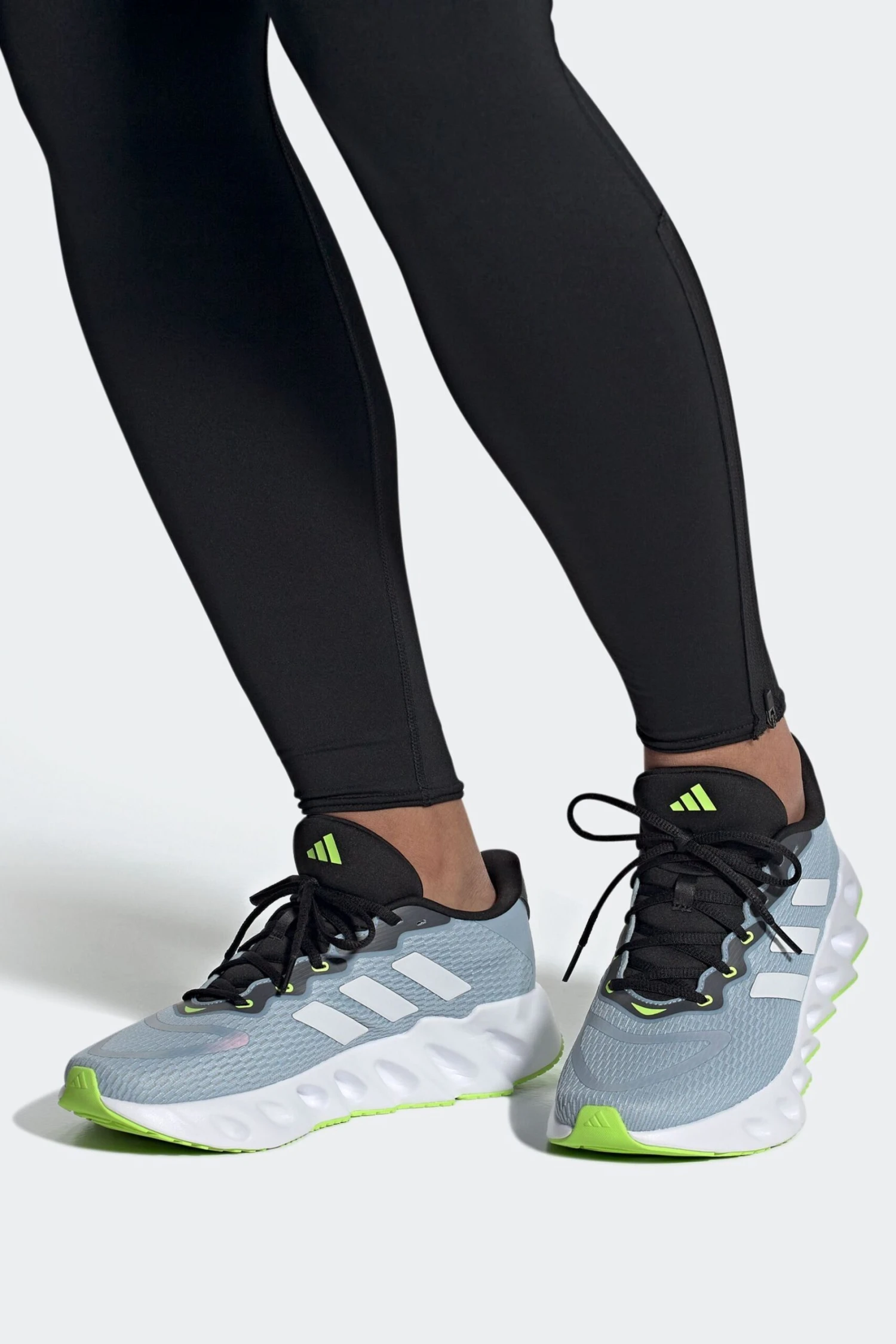 Adidas Blue/White Performance Switch Run Running Trainers 11 Adidas Blue/White Performance Switch Run Running Trainers - Imagen 11