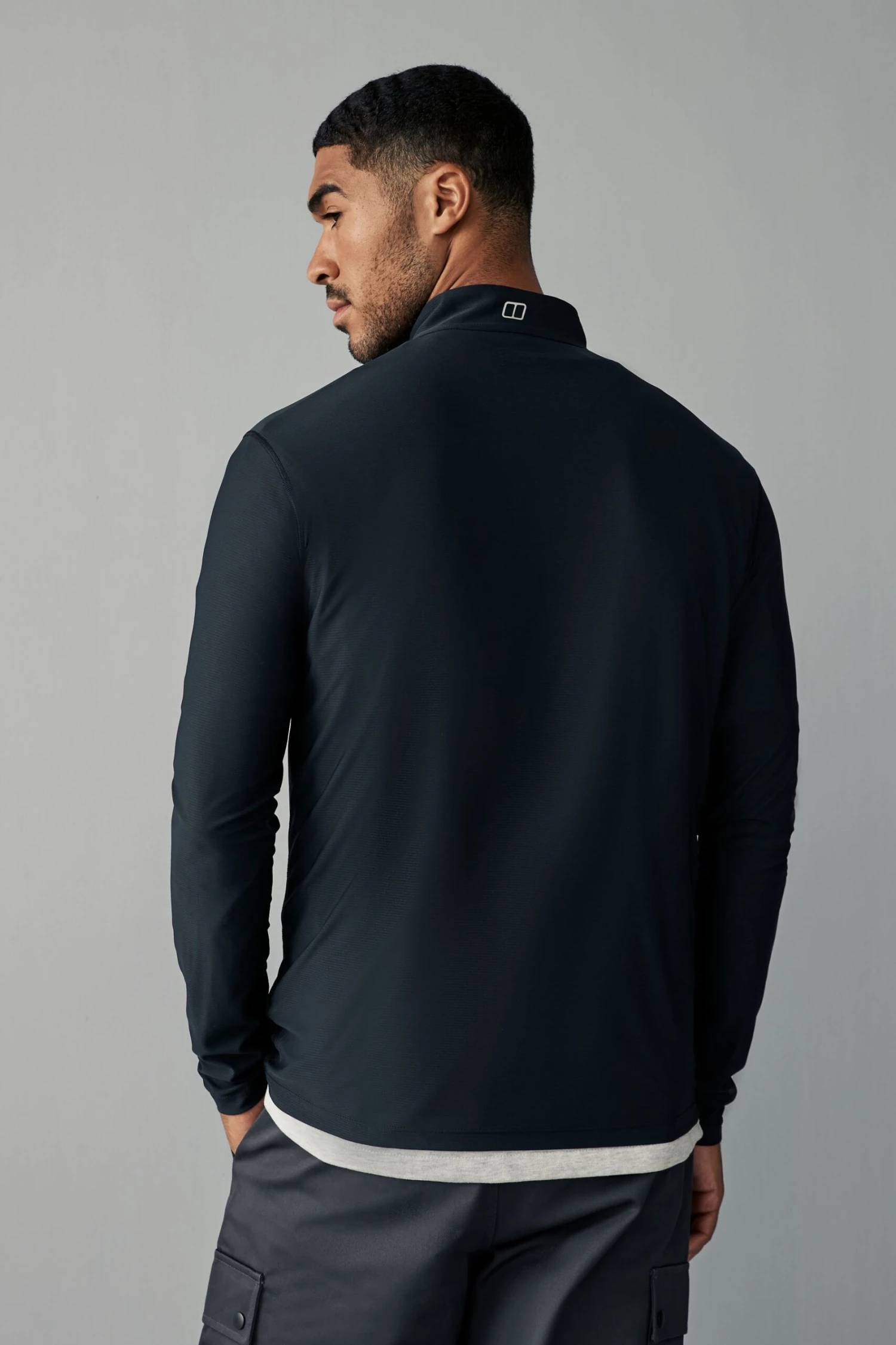 Berghaus 24/7 Base Zip Black Sweatshirt 2 Berghaus 24/7 Base Zip Black Sweatshirt - Imagen 2